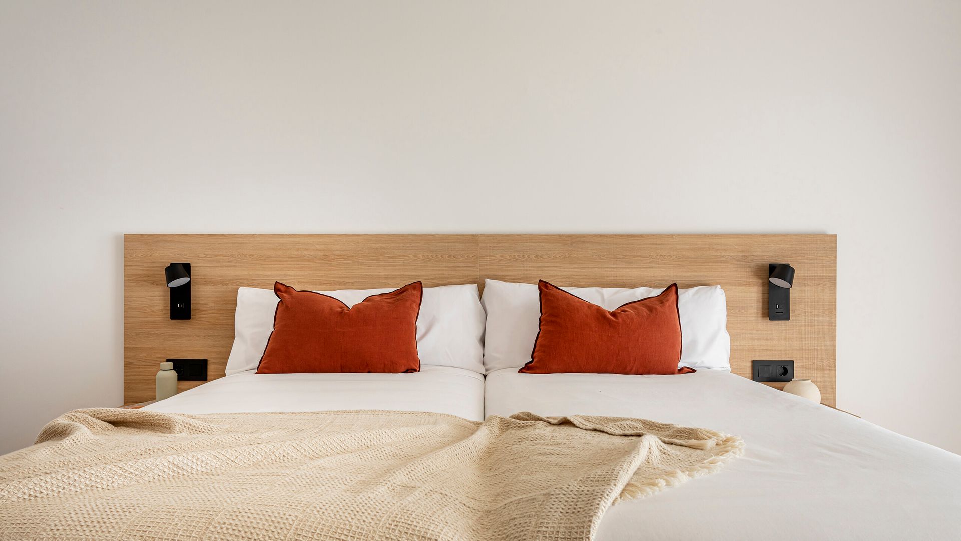 Superior Double Room in Valencia Feria