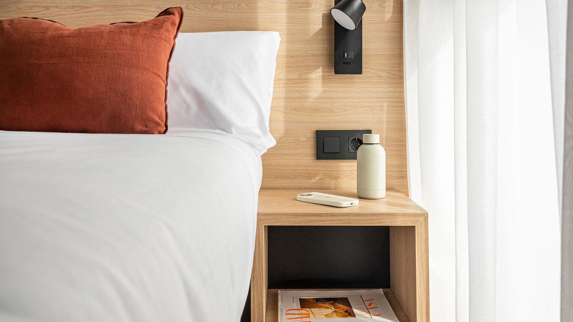 2-Bedroom Apartment in Valencia Feria