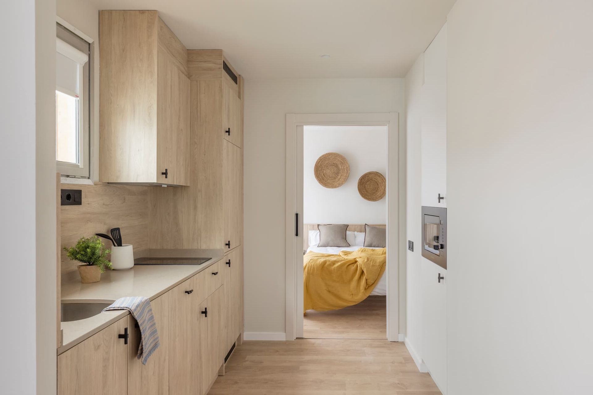 1 bedroom apartment with terrace in Barcelona Sant Antoni (pax 4)