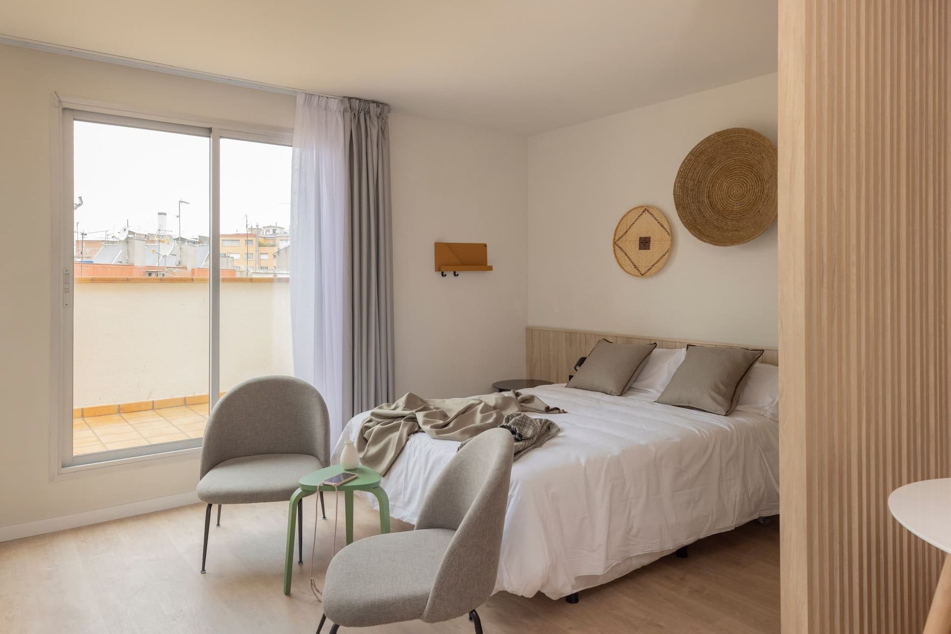 Studio with terrace in Barcelona Sant Antoni