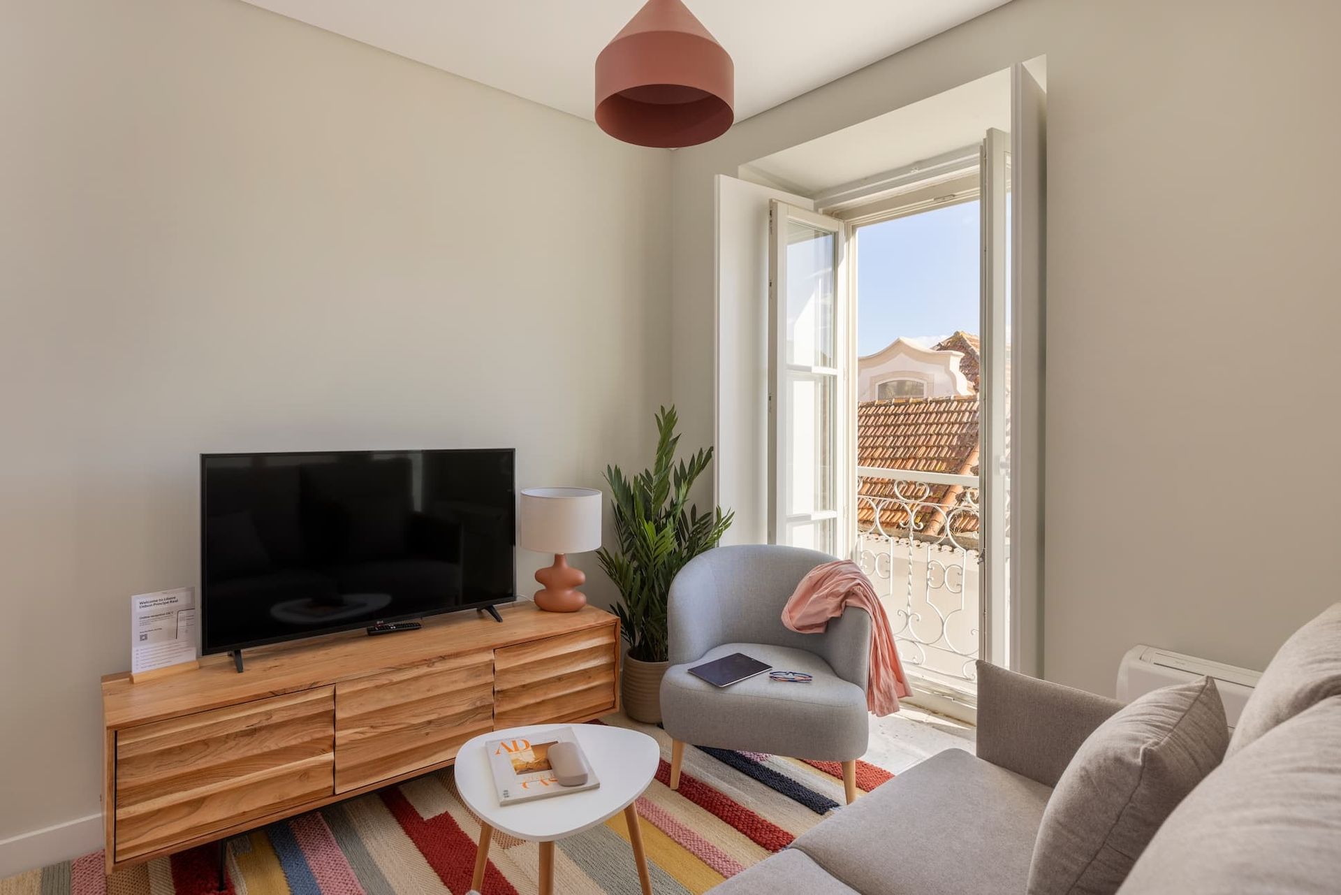 Apartamento de 1 dormitorio con balcón en Lisboa Príncipe Real (pax 3)