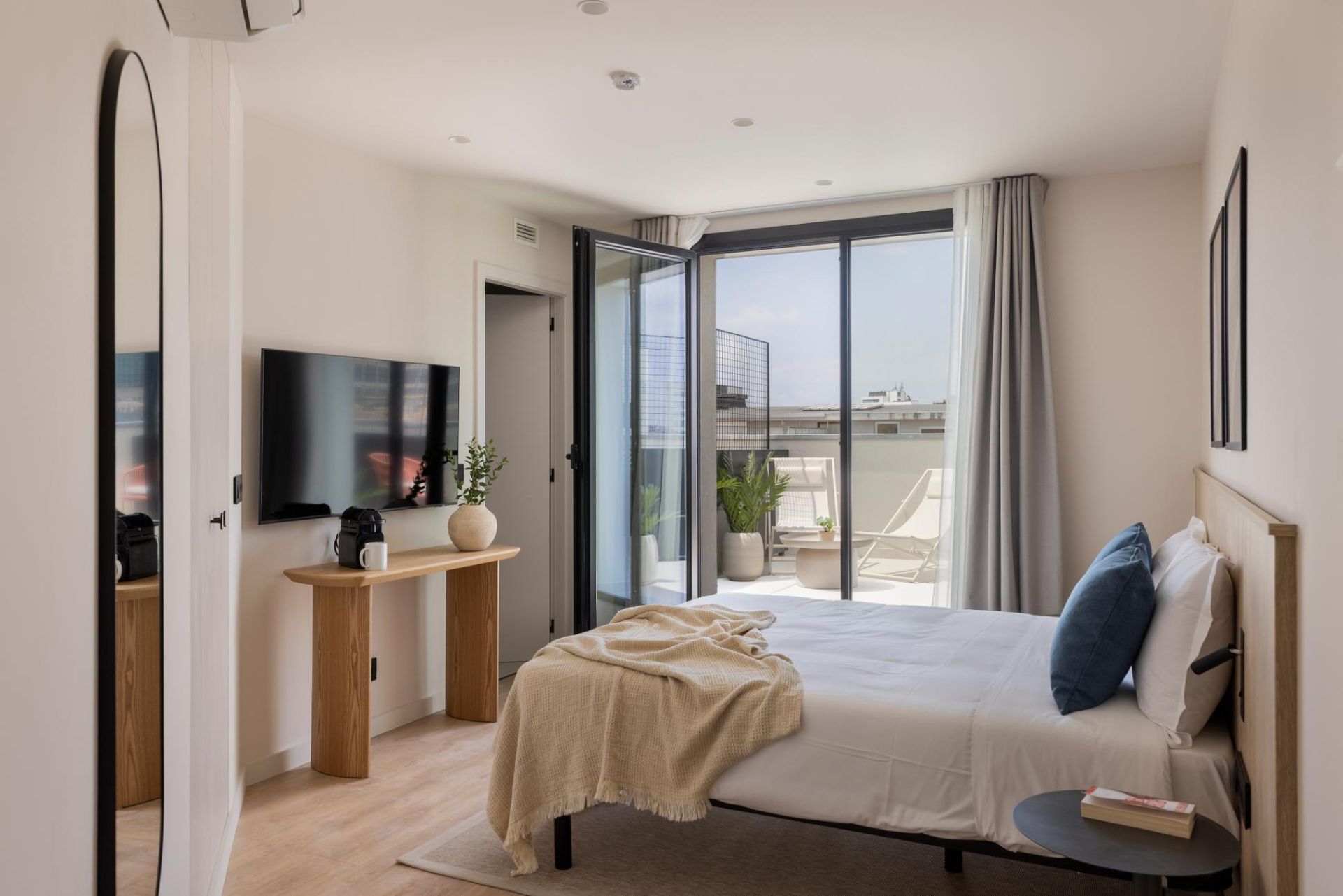 Double room with terrace in Porto Boavista