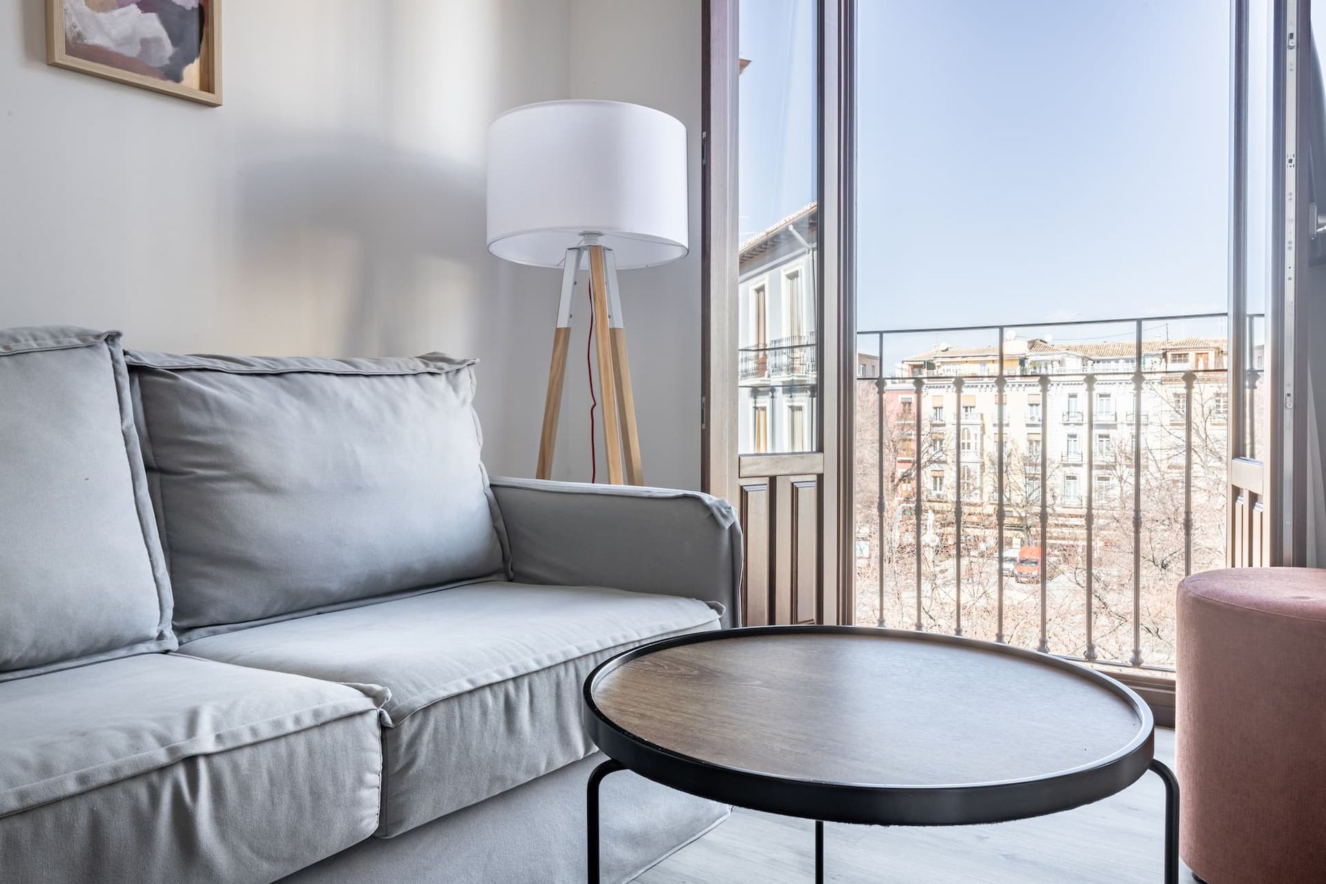 One bedroom apartment with a balcony in Granada Catedral