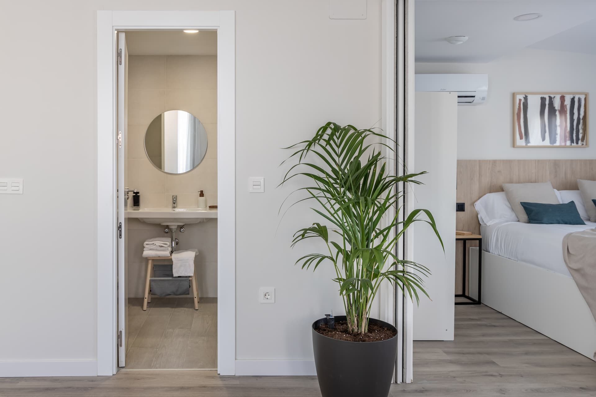 One bedroom apartment with terrace in Granada Catedral