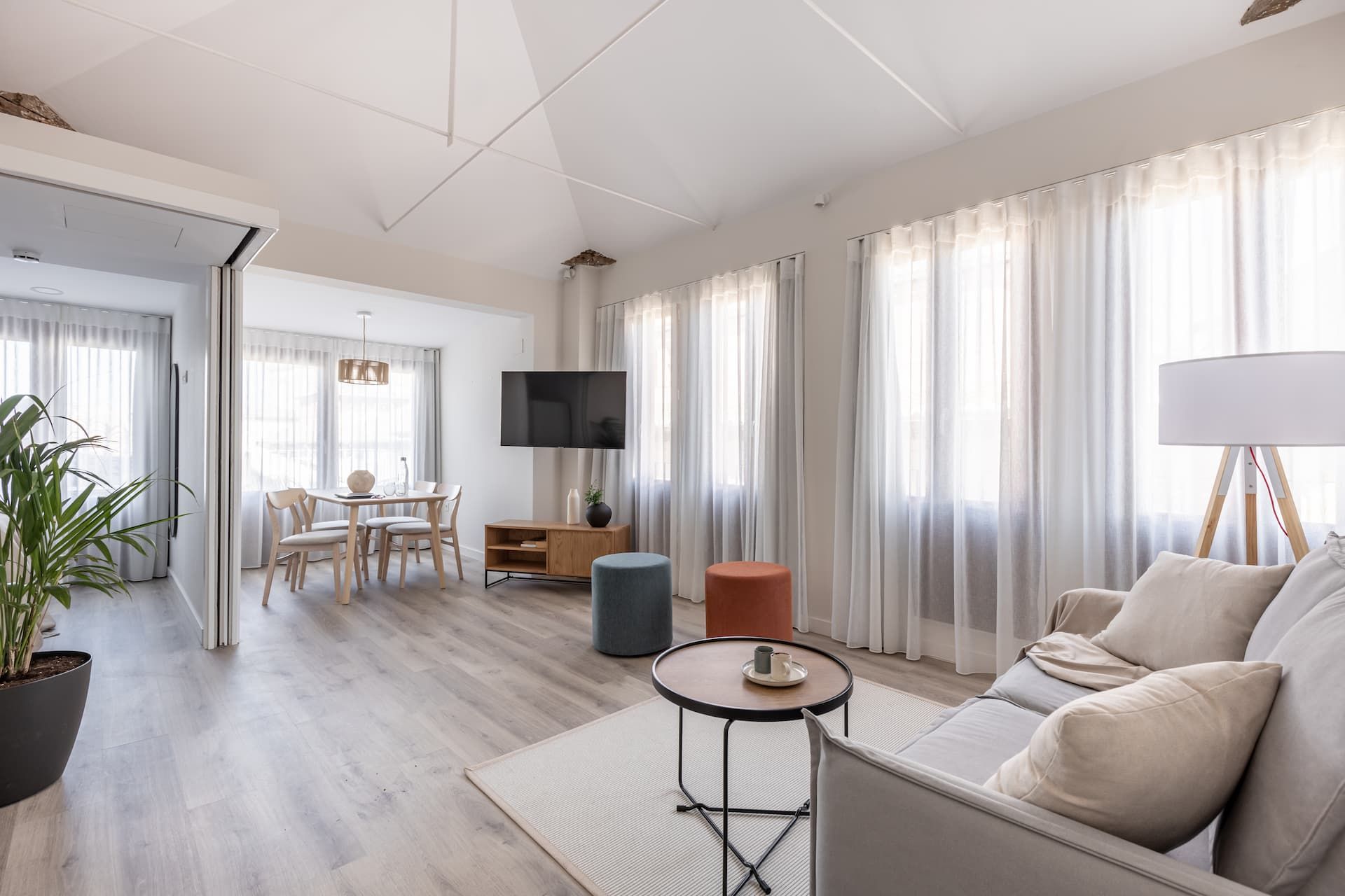 One bedroom apartment with terrace in Granada Catedral