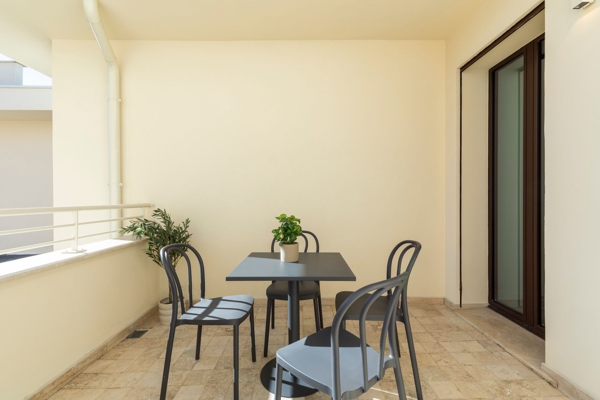 Appartamento con una Camera da Letto e Terrazza a Roma San Lorenzo