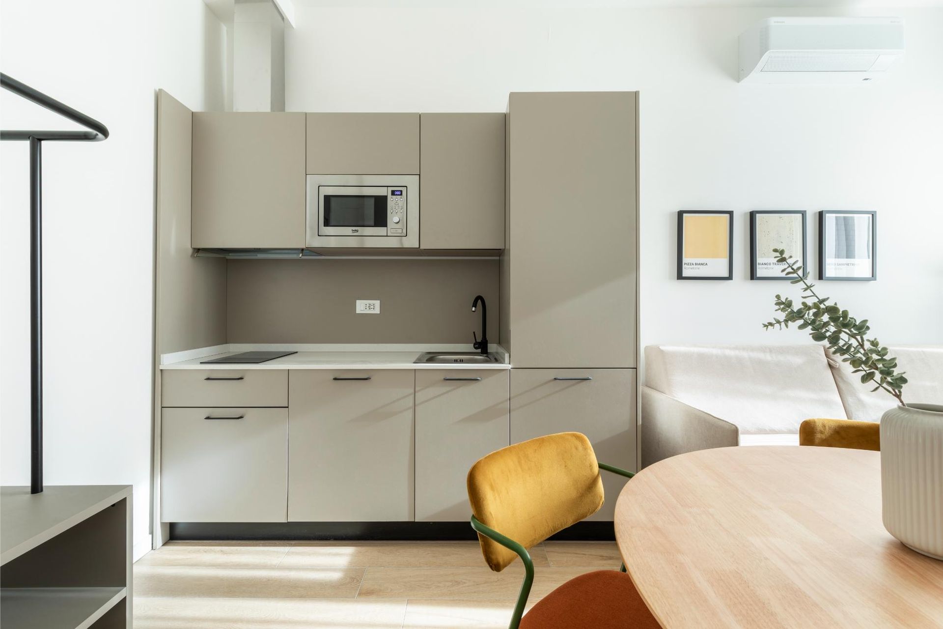 Appartamento con Due Camere da Letto a Roma San Lorenzo