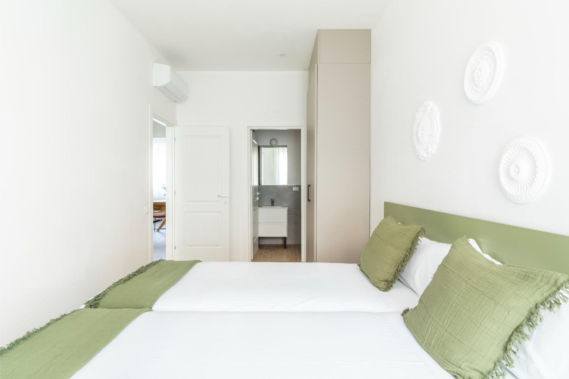 Appartamento con Due Camere da Letto a Roma San Lorenzo