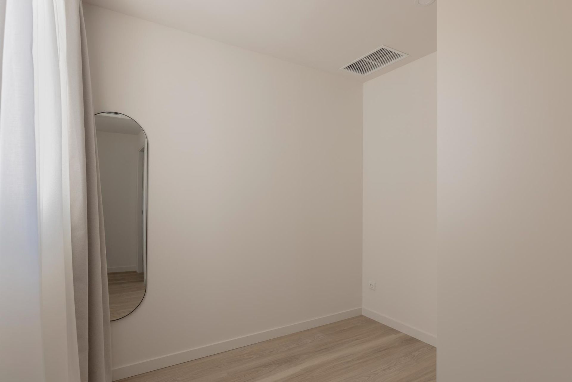 Studio familial avec balcon à Alicante Rambla