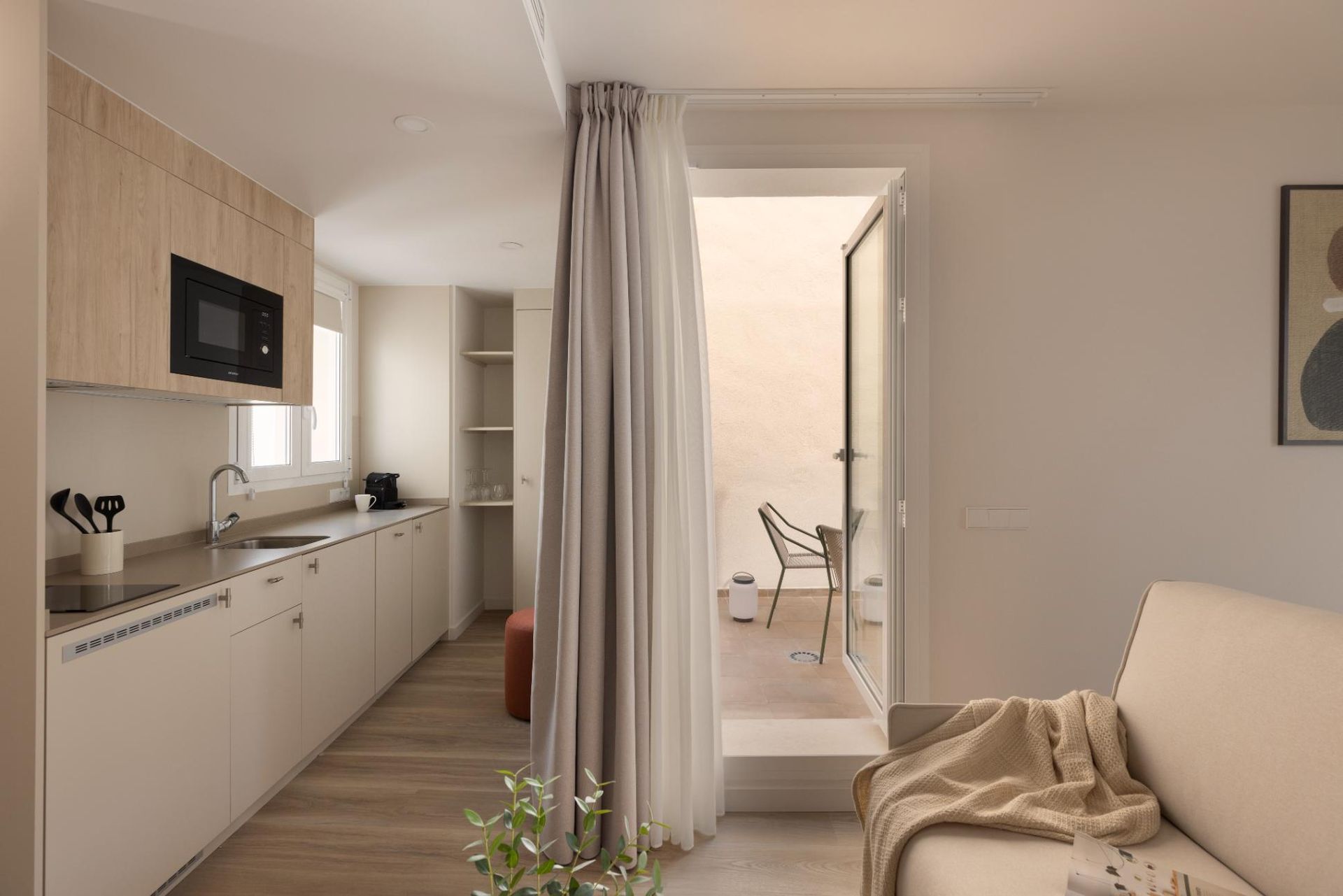 Studio familial avec terrasse à Alicante Rambla