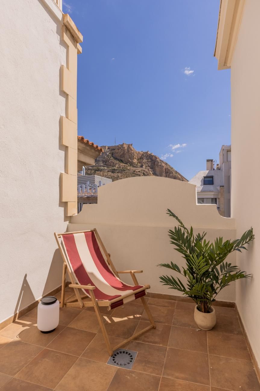 Studio familial avec terrasse à Alicante Rambla