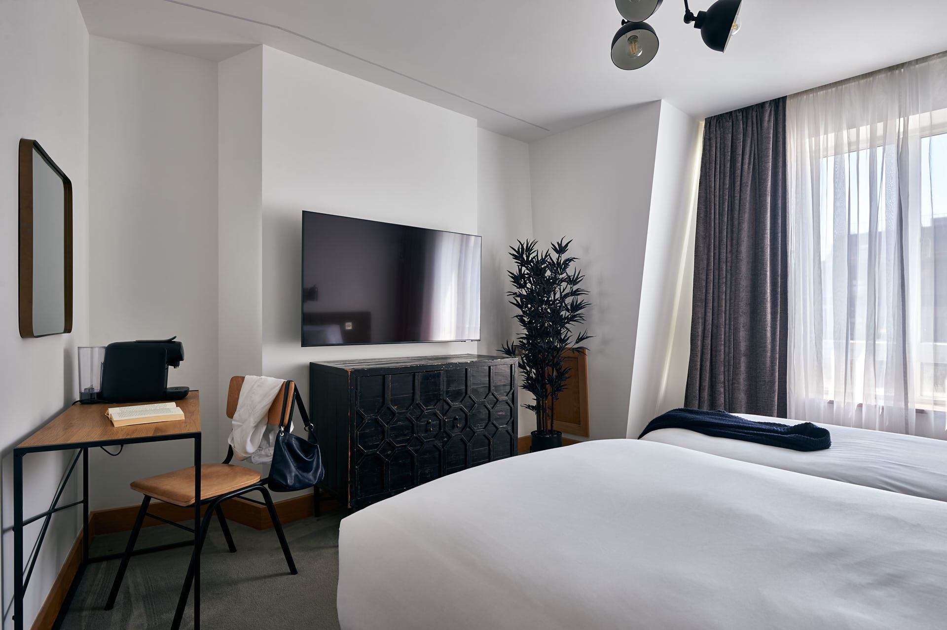 Triple room in London Edgware Road