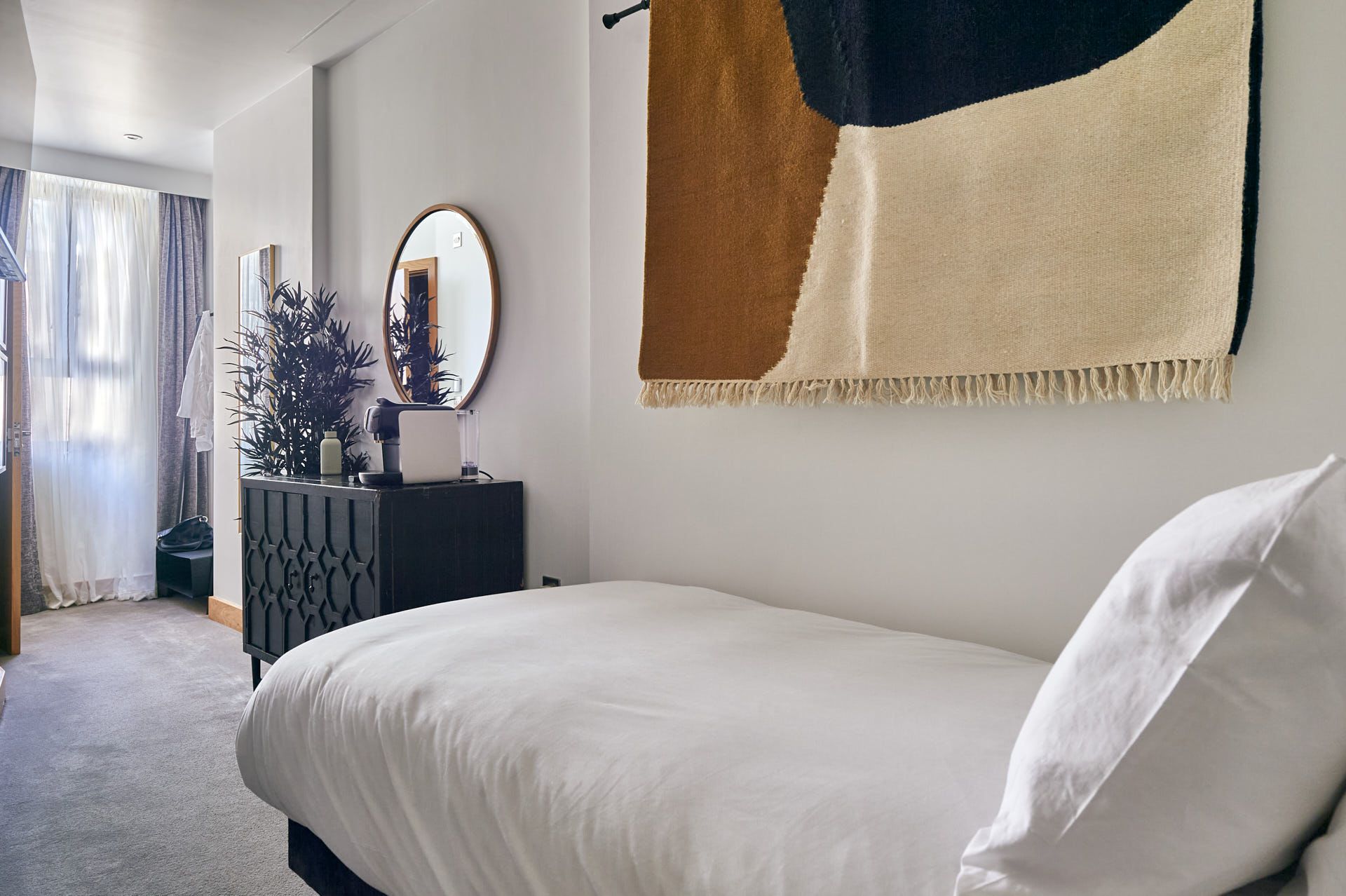 Single room in London Edgware Road