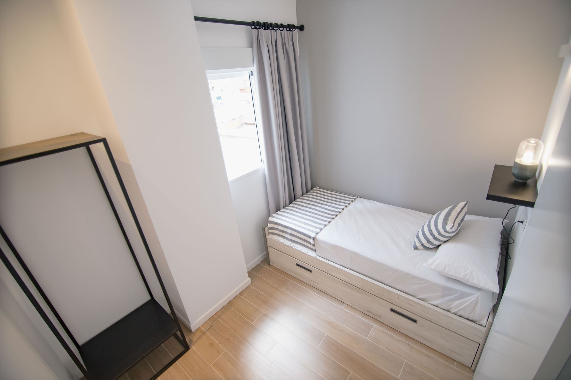 Two bedroom apartment in Valencia Abastos (max 6)