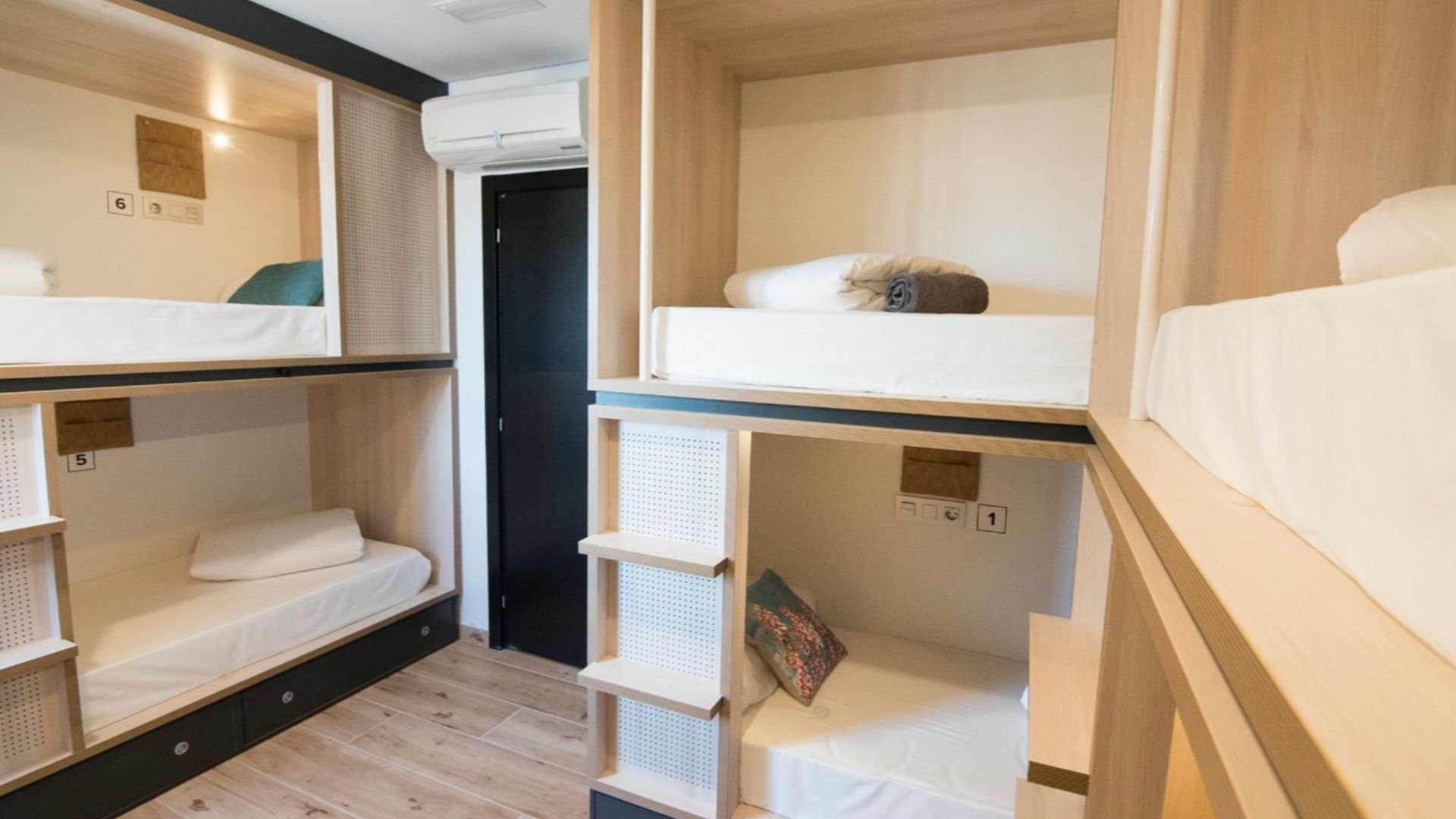 Room for 6 with shared bathroom