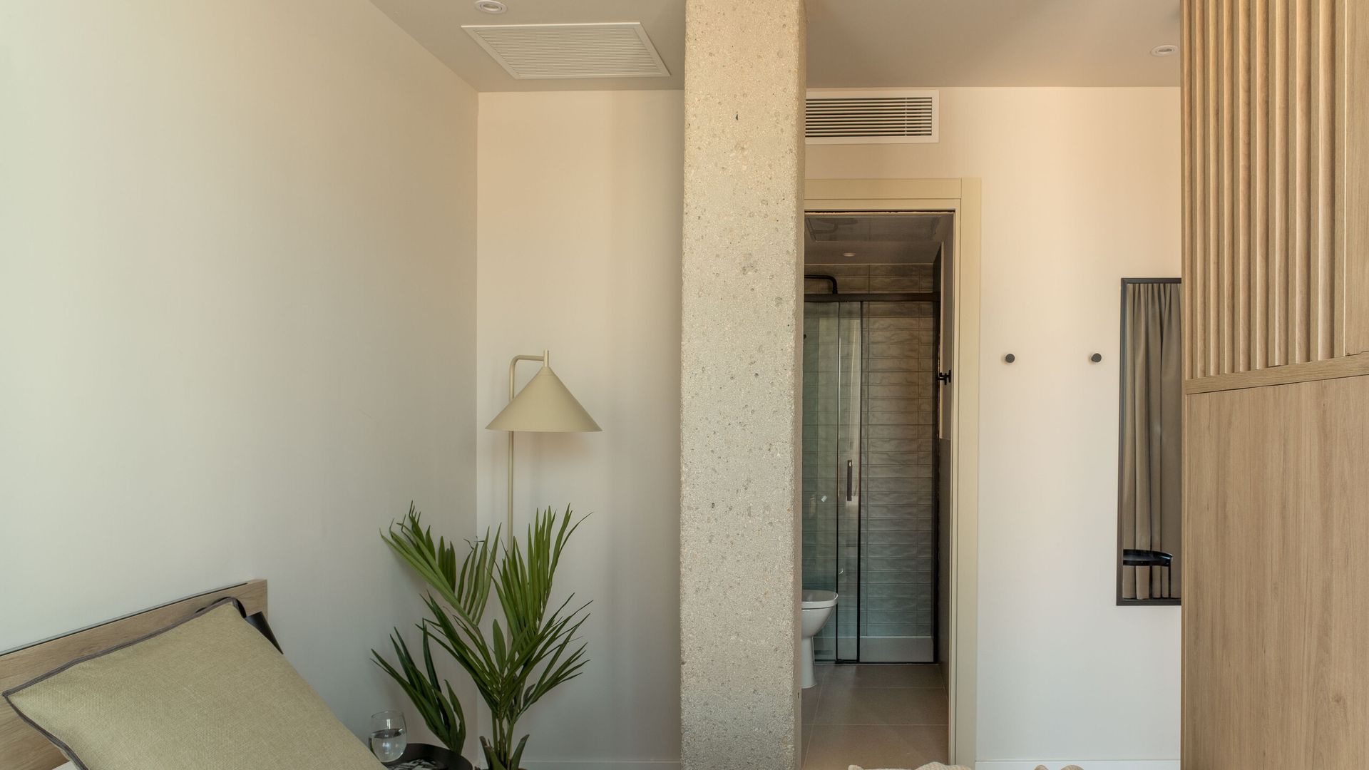 Studio with terrace in Pamplona Universidad