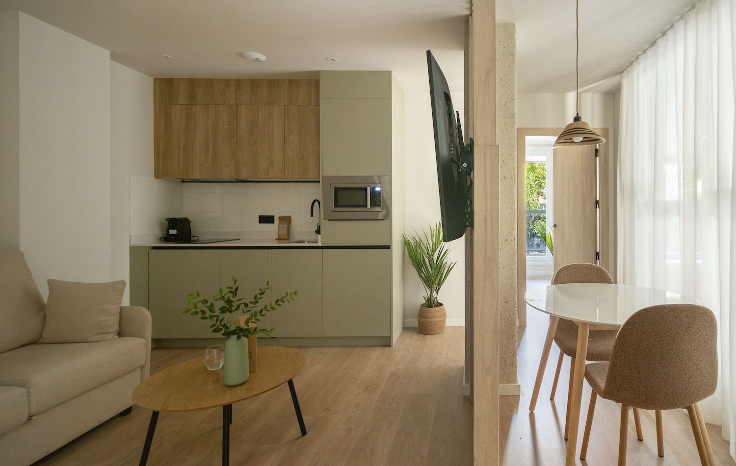 1 bedroom apartment with a terrace in Pamplona Universidad