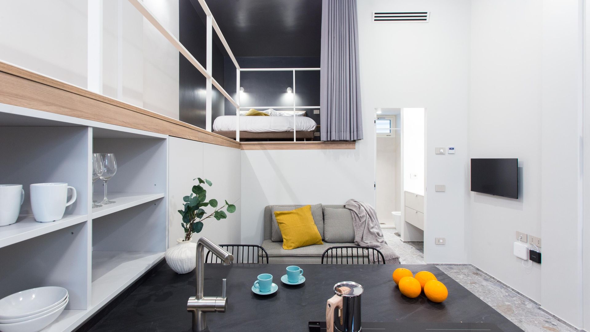 Studio 2 levels in Milano Dergano