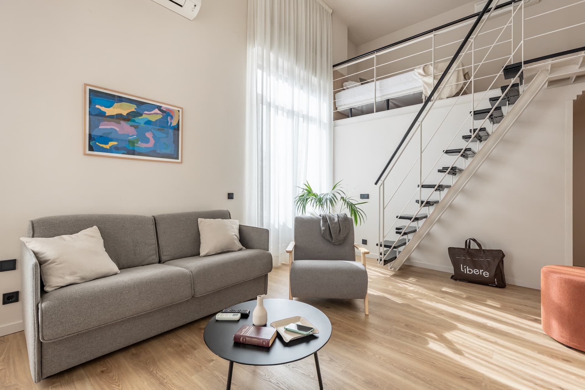 Estúdio Duplex em Madrid Palácio Real (máximo 3 pessoas)