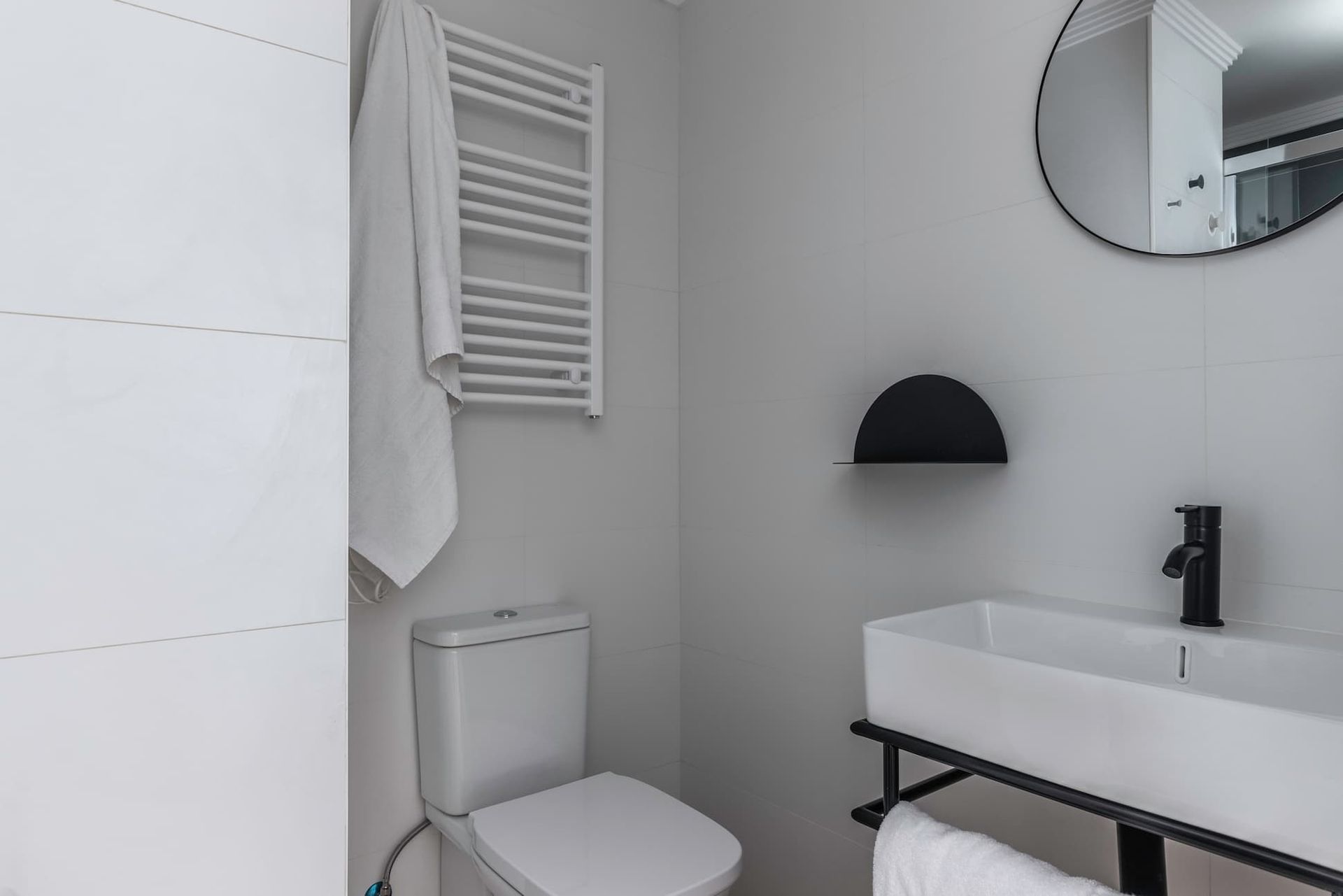 2 bedroom apartment with a balcony in Abando (pax 6)