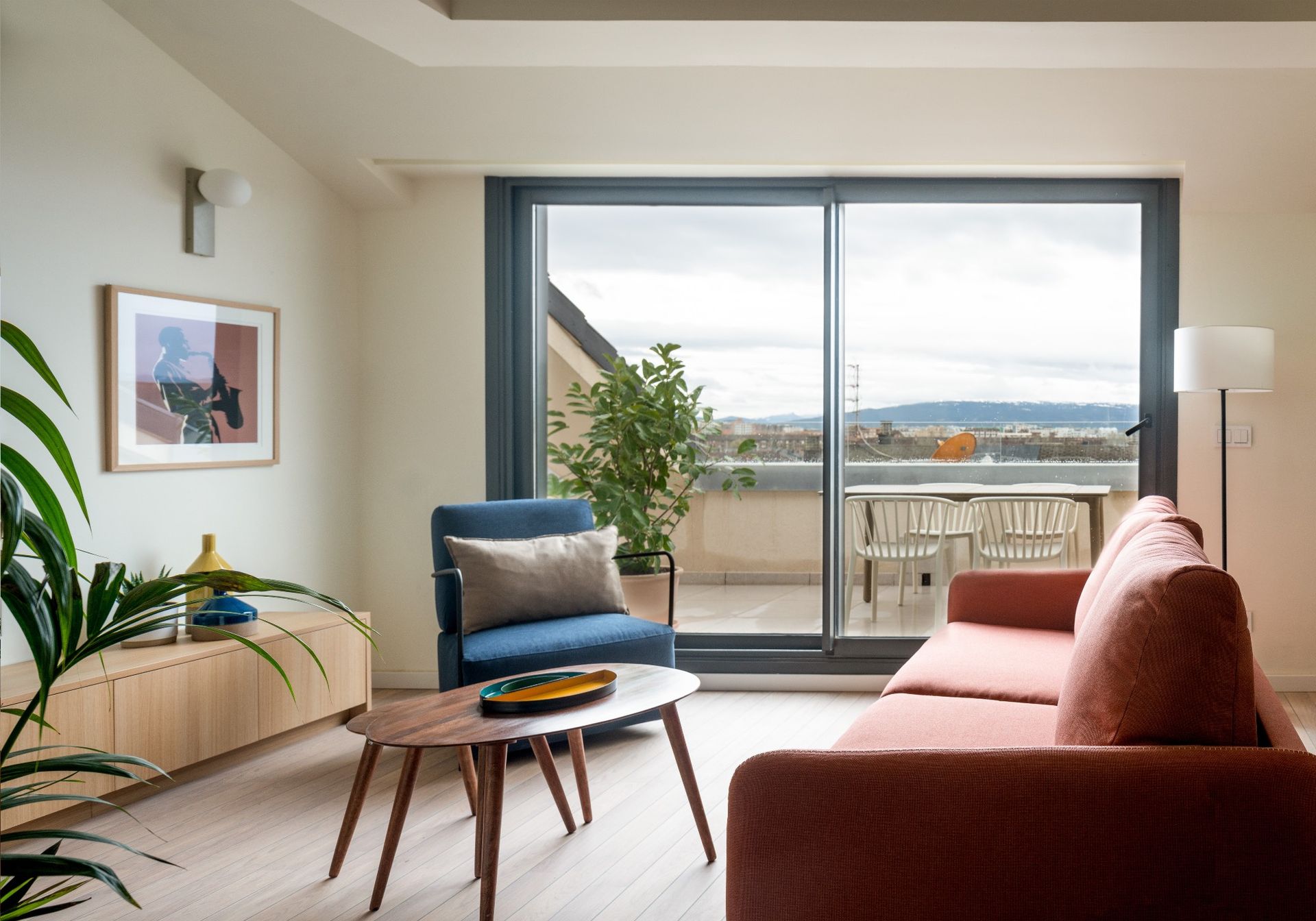 Ático de 2 Quartos com Terraço em Vitoria centro