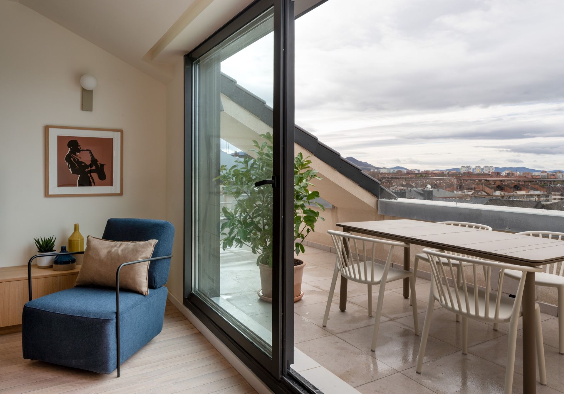 Ático de 1 Quarto com Terraço em Vitoria centro
