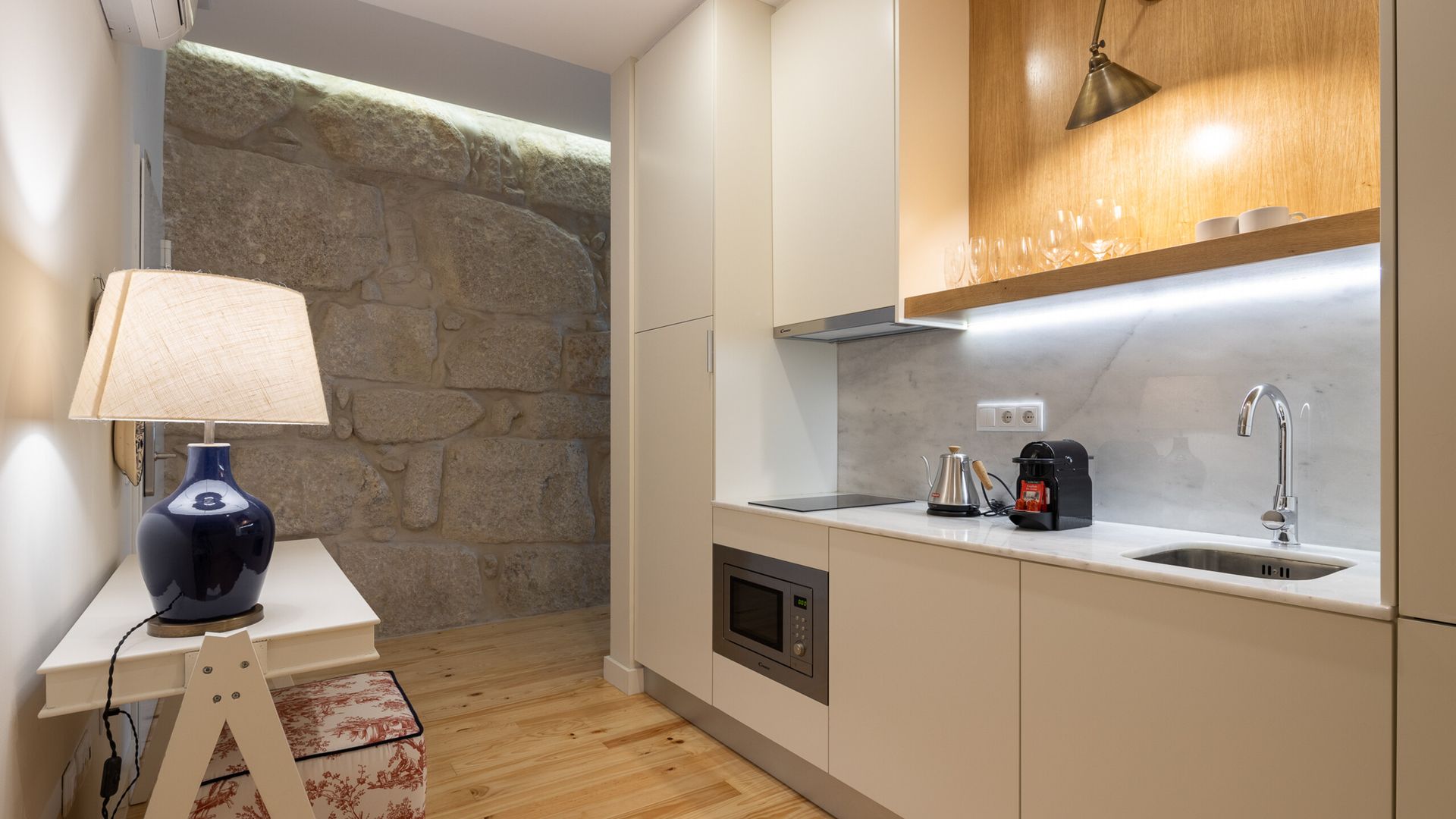 Studio with turkish bath in Porto Laranjais