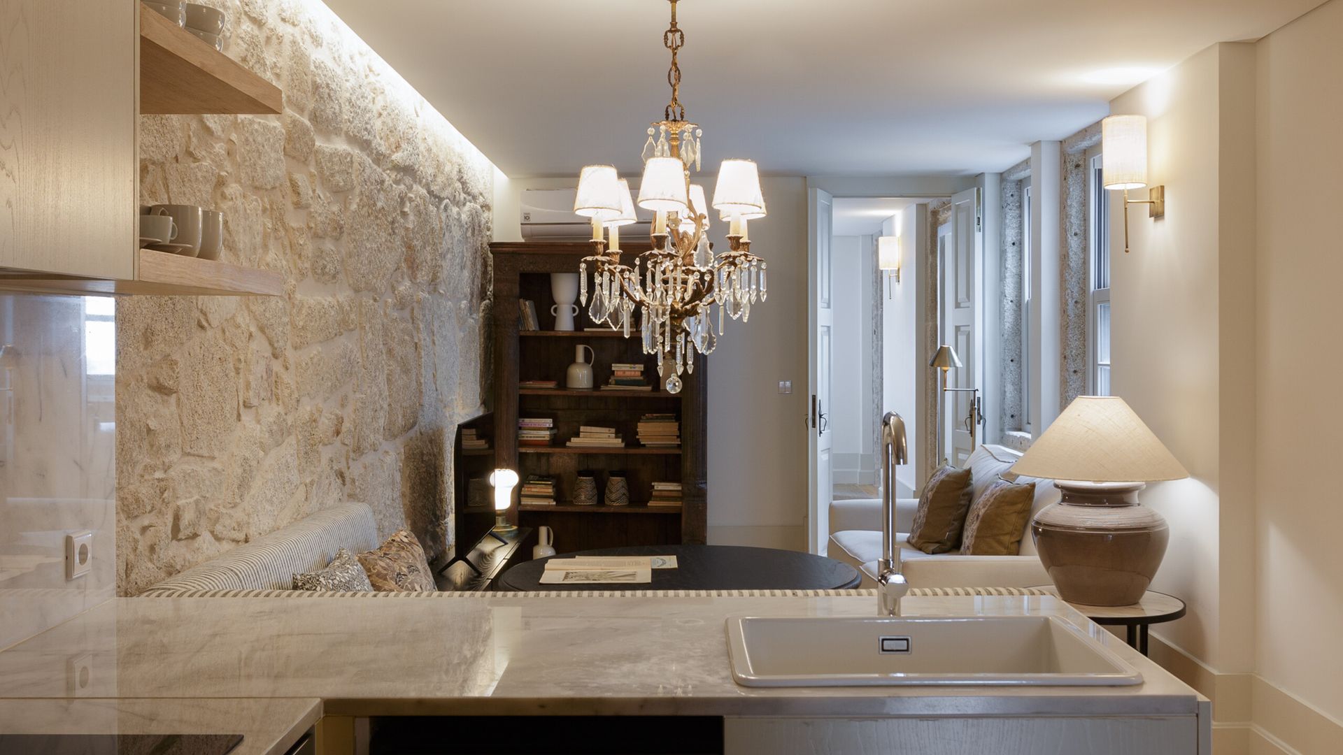 2-Bedroom Apartment in Porto Laranjais