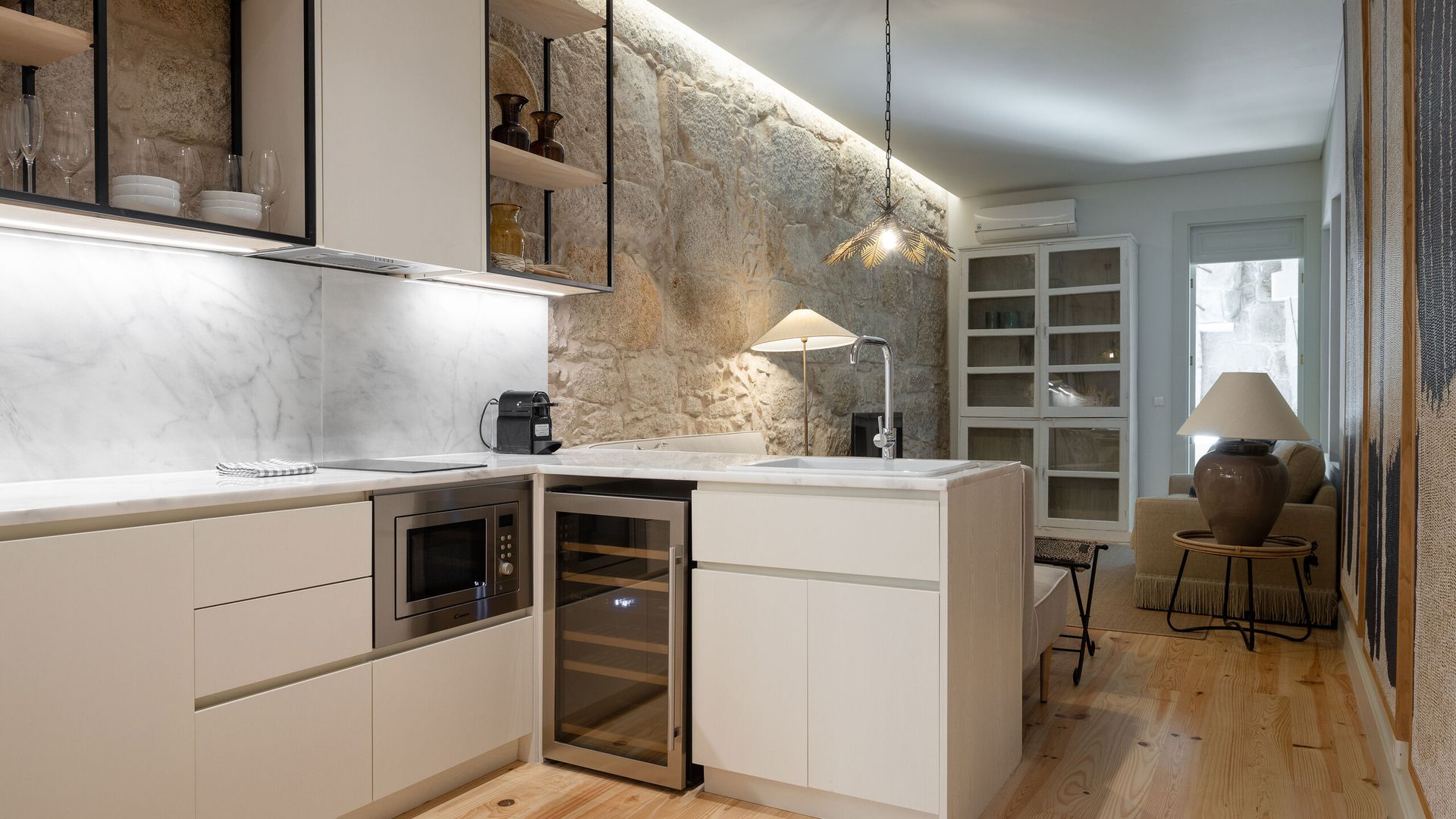 2-Bedroom Apartment in Porto Laranjais