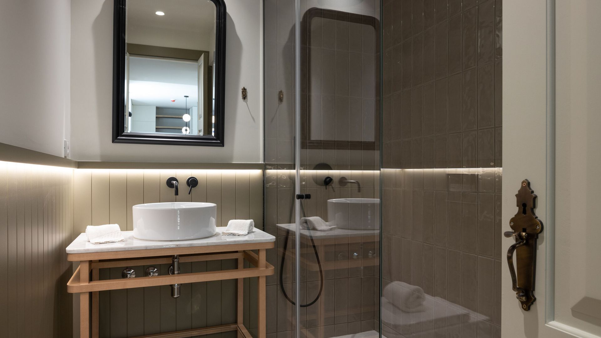 1-Bedroom Apartment in Porto Laranjais