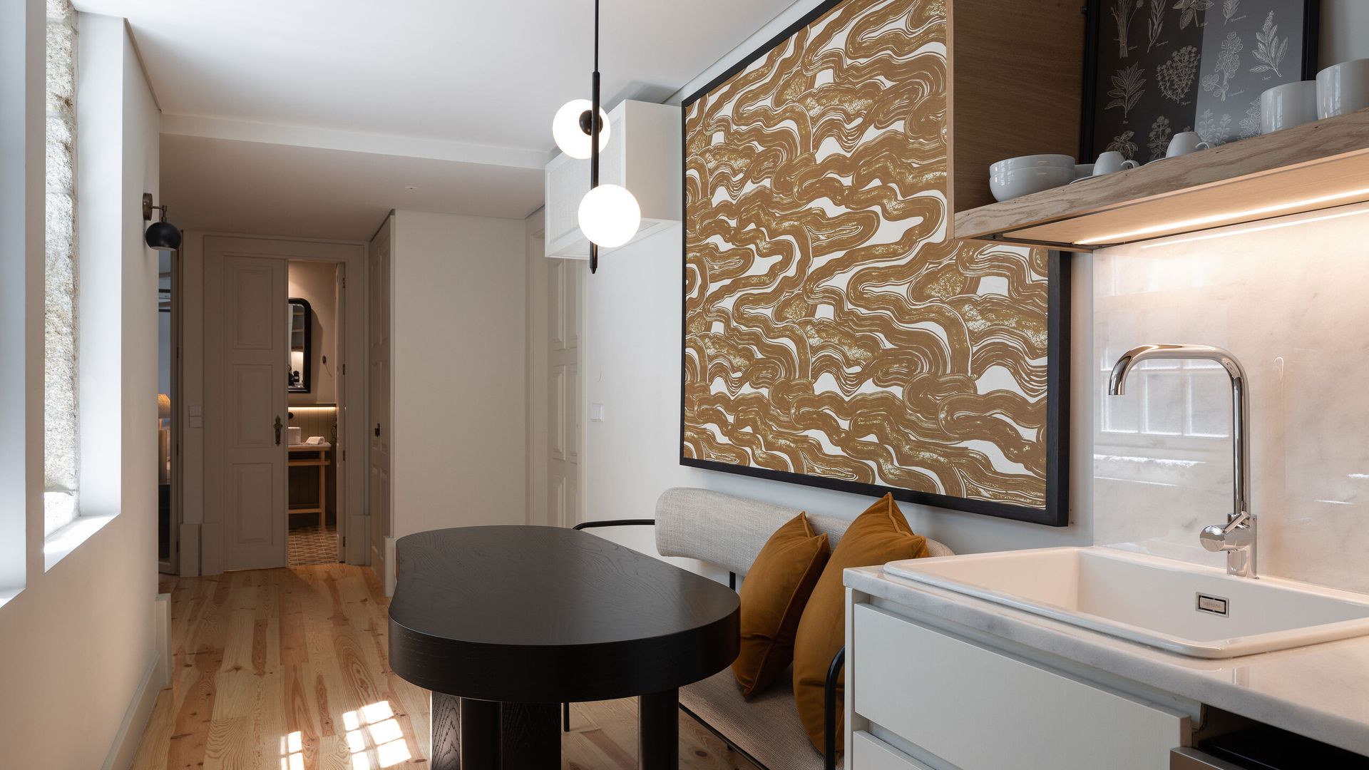 1-Bedroom Apartment in Porto Laranjais