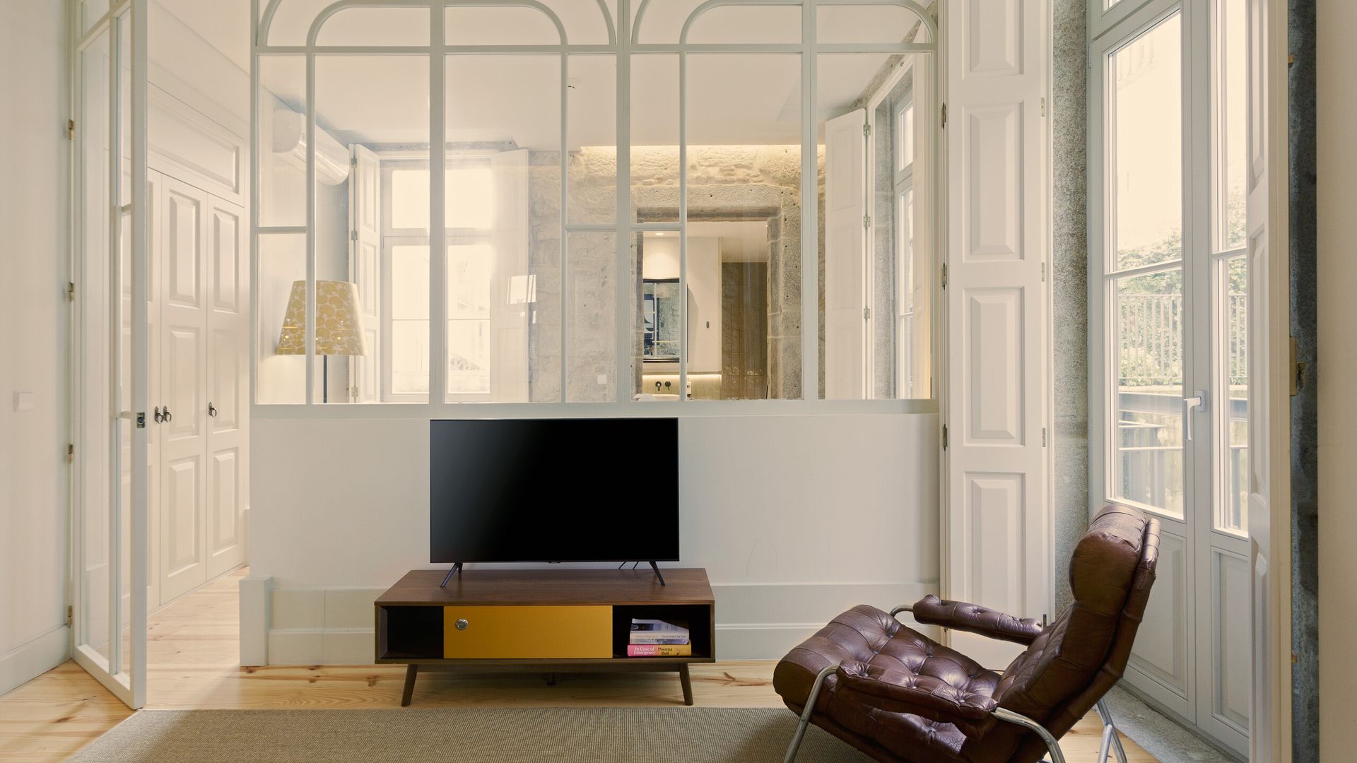 1-Bedroom Apartment in Porto Laranjais