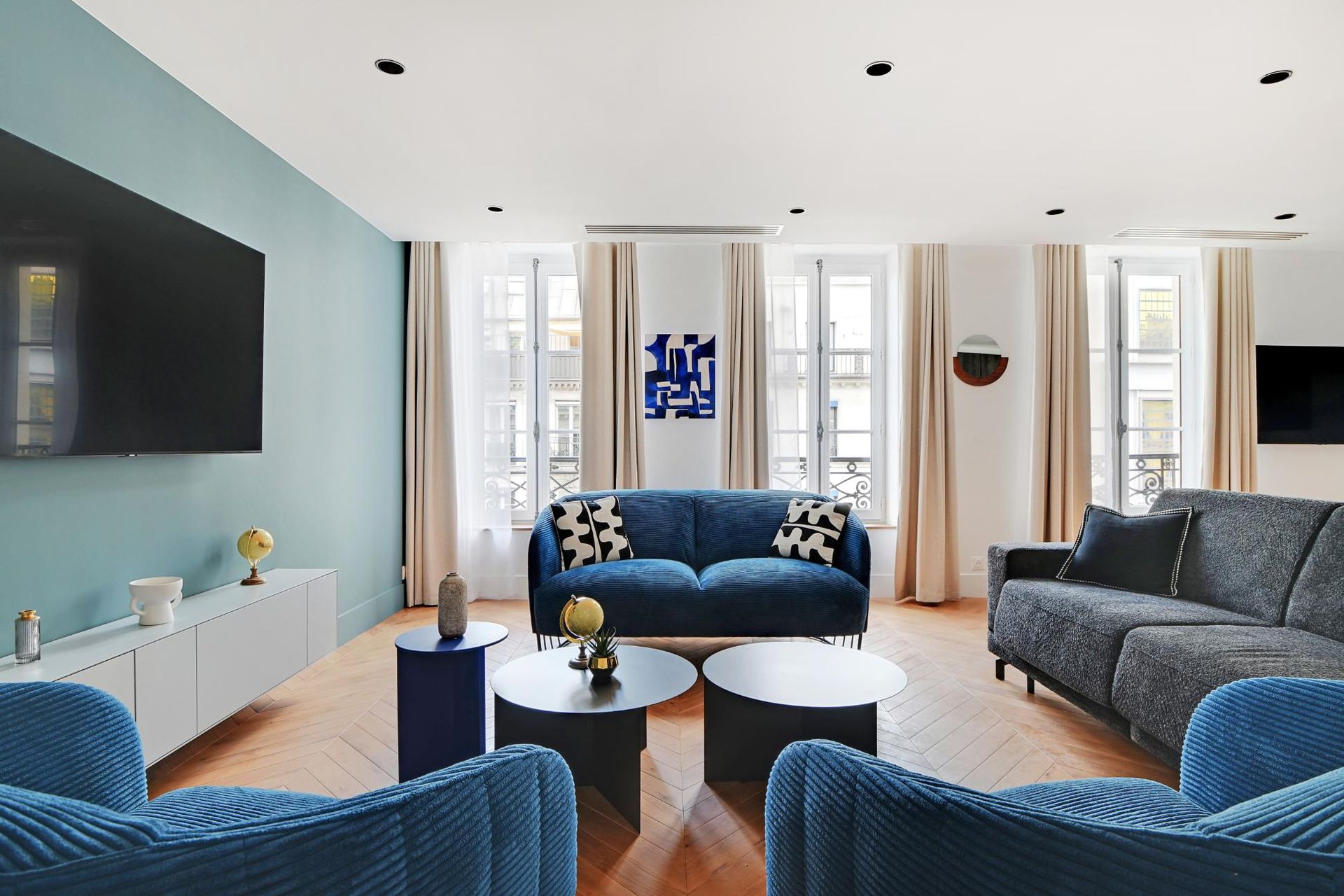 3 bedroom apartment in Paris Haussmann
