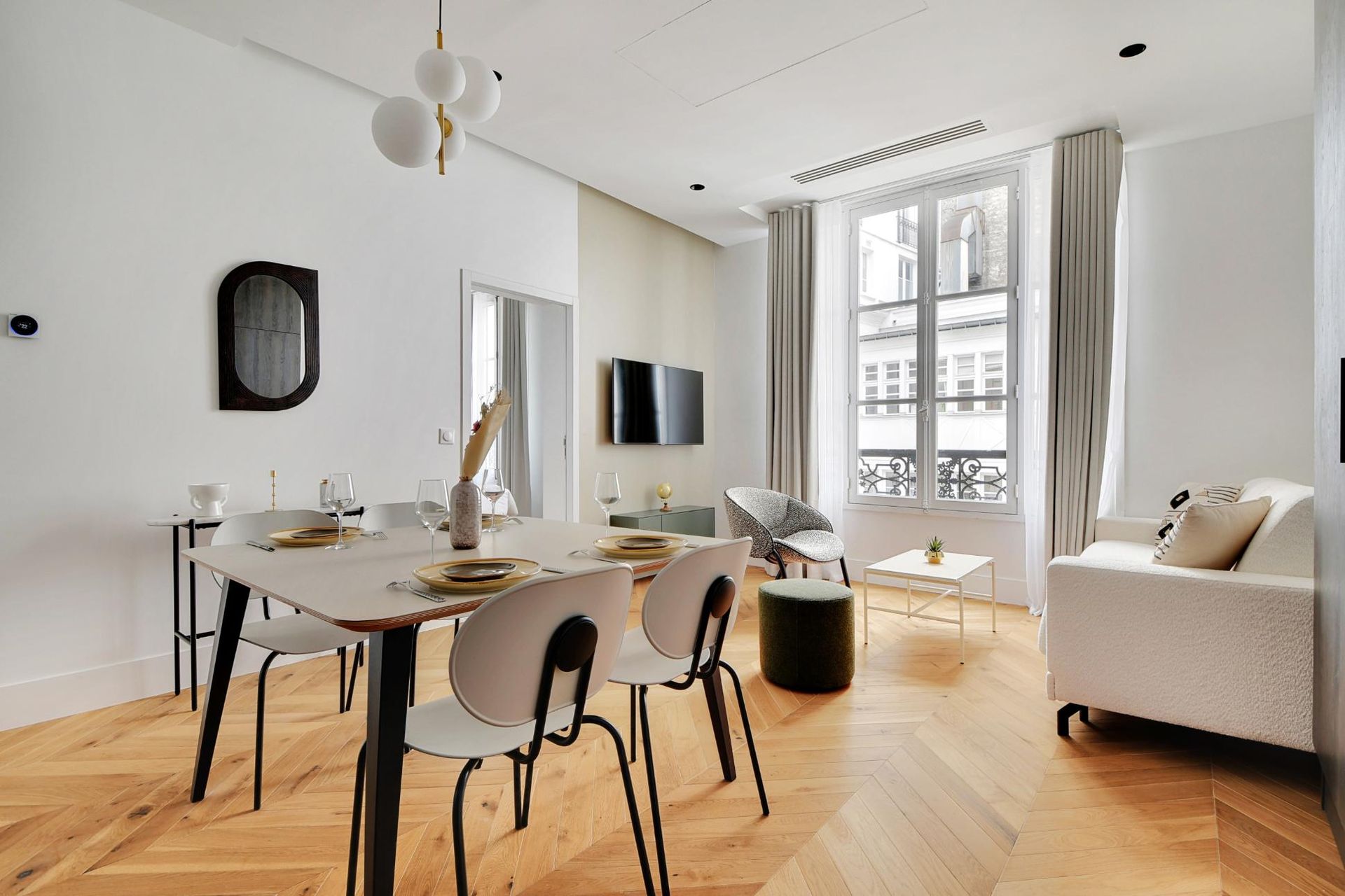 1 bedroom apartment in Paris Haussmann