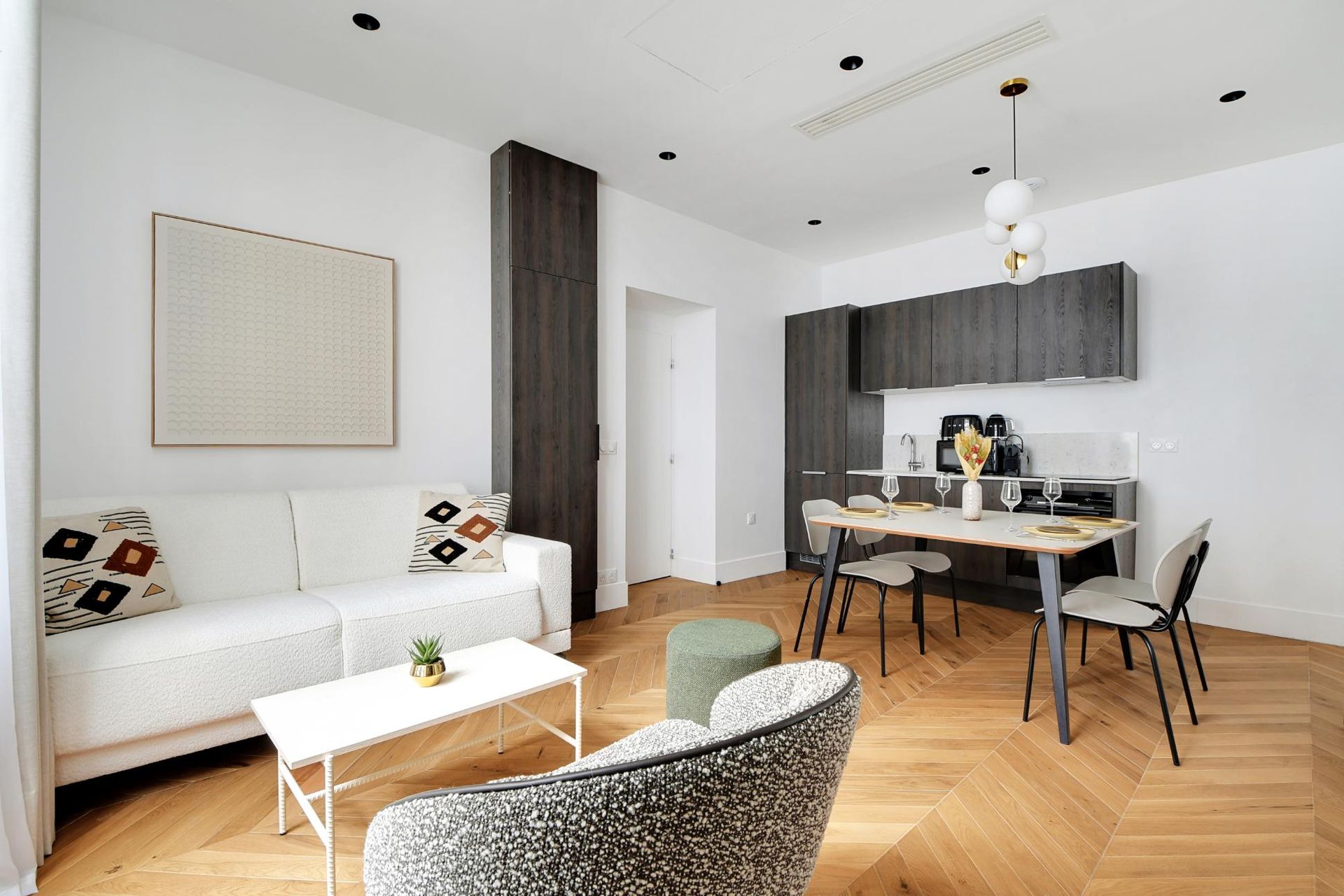 1 bedroom apartment in Paris Haussmann