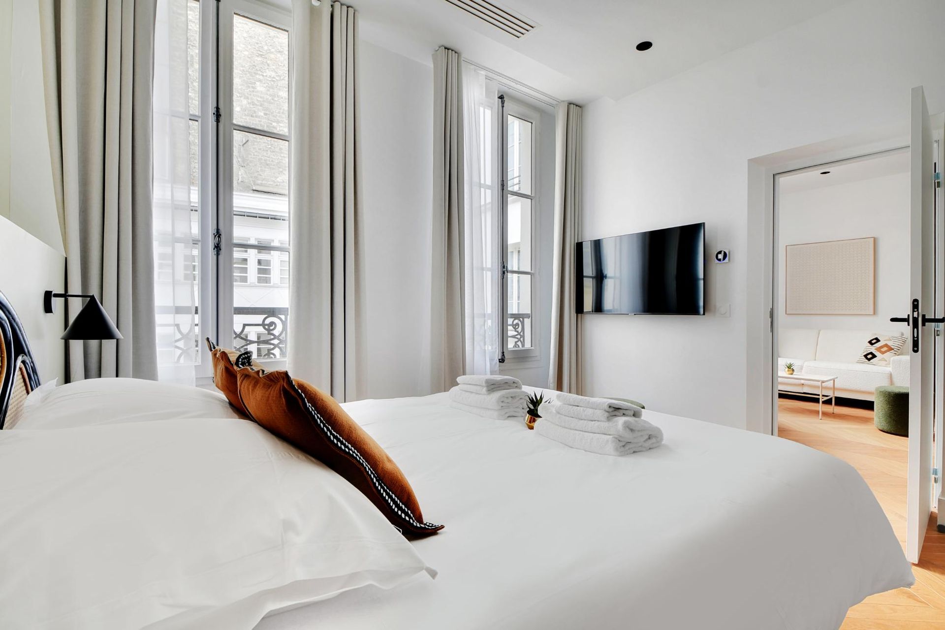 1 bedroom apartment in Paris Haussmann
