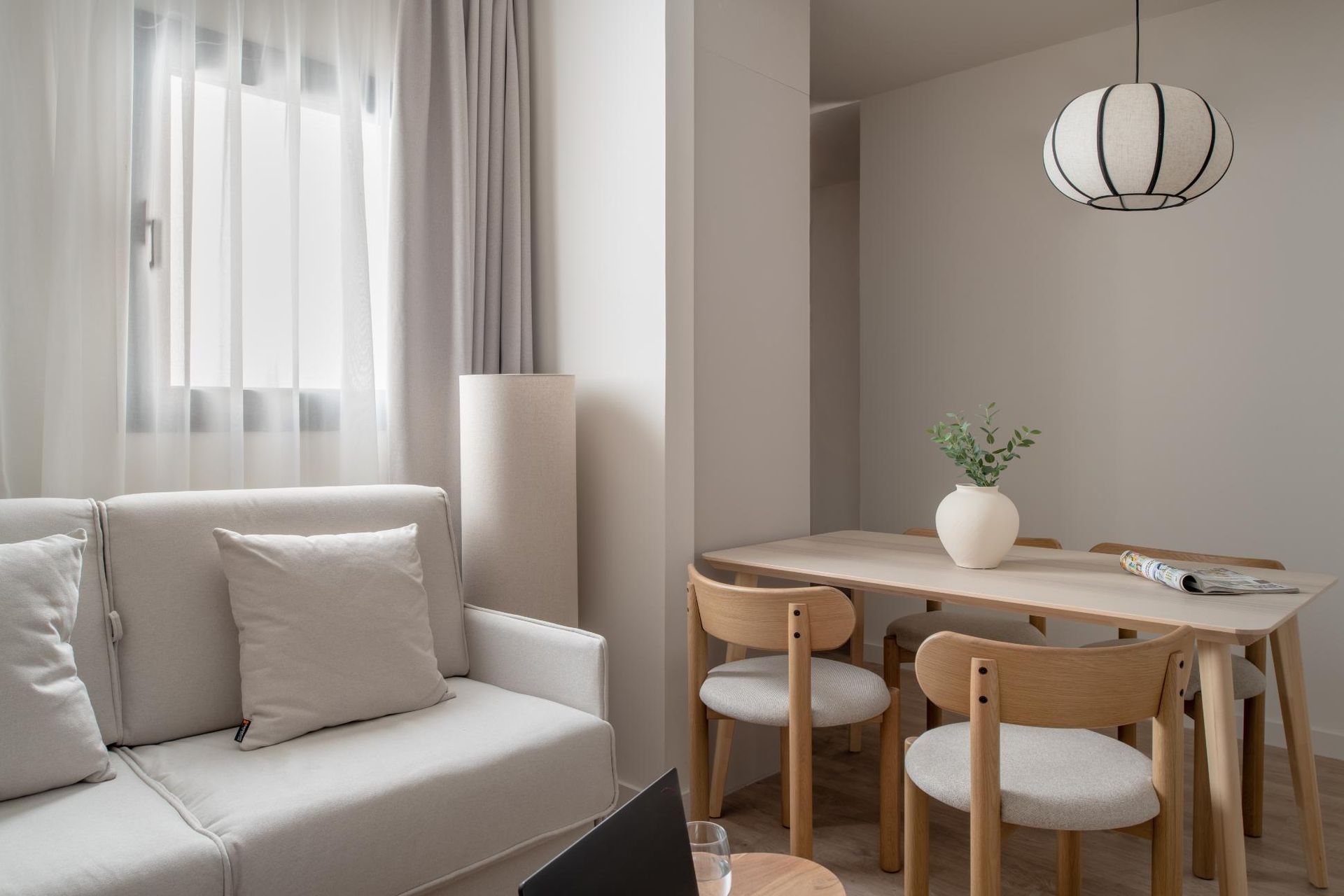Apartamento de 1 dormitorio familiar e interior en Seville Triana