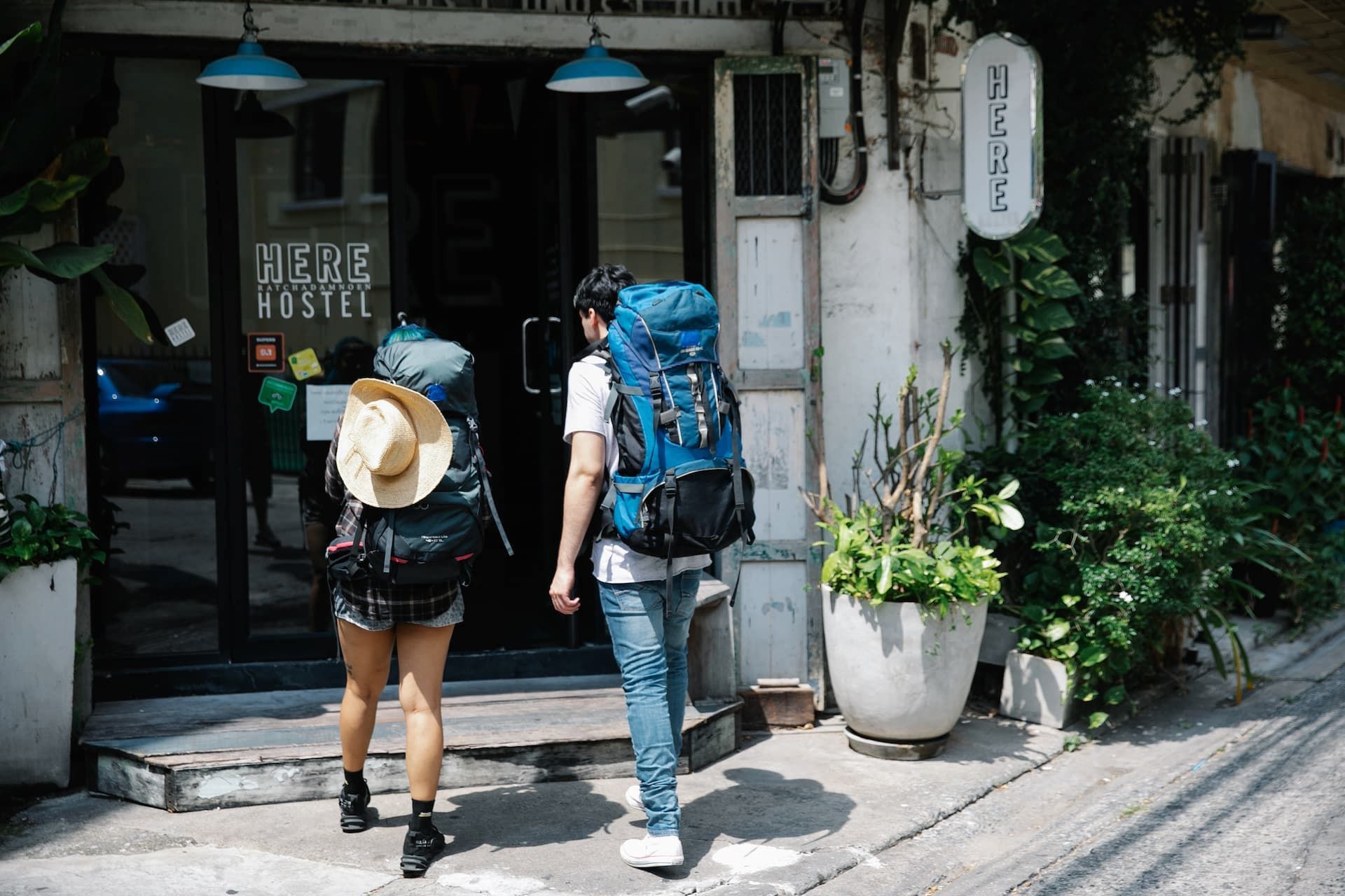 hostel-locker-space-inn - Packing Light Travel